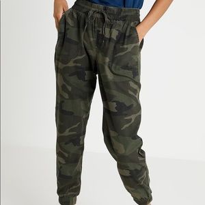 Army Green Camo pants